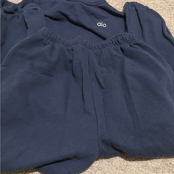 ALO Accolade Navy Blue Sweatpants and Hoodie Set - Picture 7 of 8